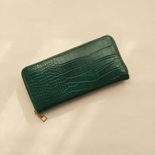 クロコダイル調型押し　長財布　緑 グリーン ウォレット レディース メンズ メンズのファッション小物(長財布)の商品写真