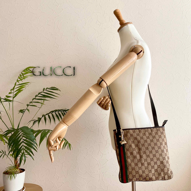 Gucci(グッチ)の極美品 グッチ GG シェリーライン レザーショルダーバッグ レディースのバッグ(ショルダーバッグ)の商品写真