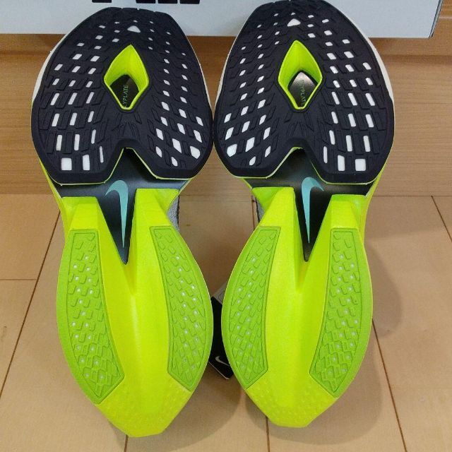 ナイキ NIKE エアズームアルファフライネクスト2% 品質が完璧 15680円
