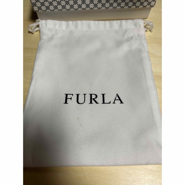 Furla(フルラ)のFURLA フルラ　財布　メトロポリス　ゴールド レディースのファッション小物(財布)の商品写真