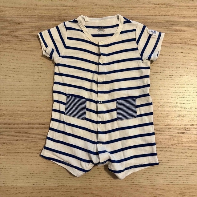 PETIT BATEAU(プチバトー)のarinco様  おまとめ4点中3点 キッズ/ベビー/マタニティのベビー服(~85cm)(ロンパース)の商品写真