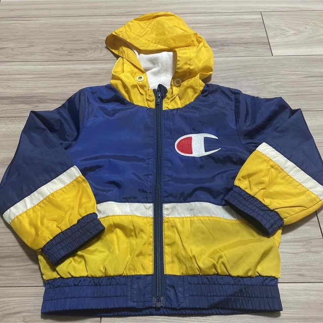 Champion(チャンピオン)のチャンピオン ナイロンジャケット キッズ/ベビー/マタニティのキッズ服男の子用(90cm~)(ジャケット/上着)の商品写真