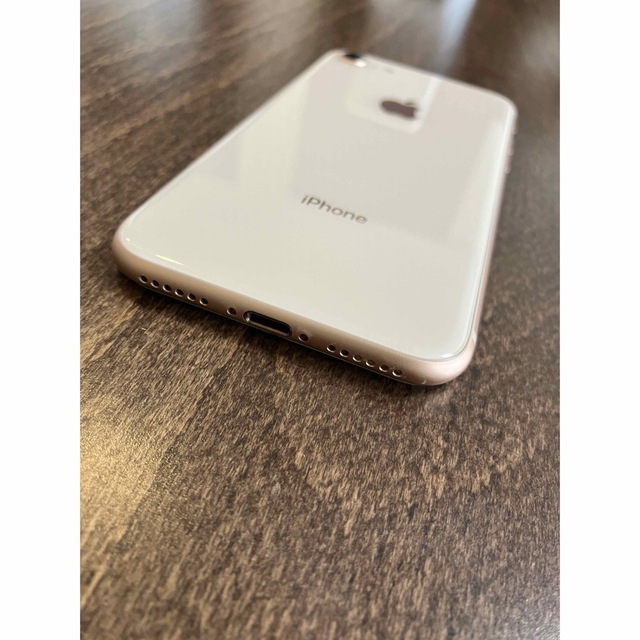 iPhone(アイフォーン)の★値下げ★美品　iPhone8 64gb スマホ/家電/カメラのスマートフォン/携帯電話(スマートフォン本体)の商品写真