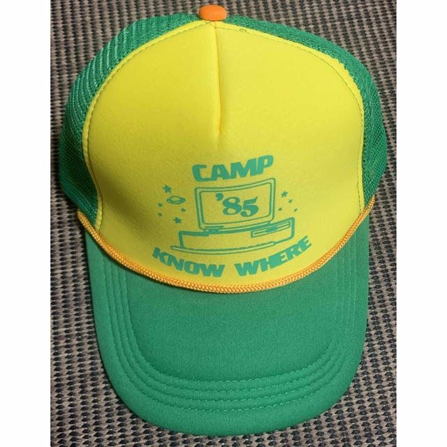 ストレンジャーシングス　ダスティン　メッシュキャップ メンズの帽子(キャップ)の商品写真