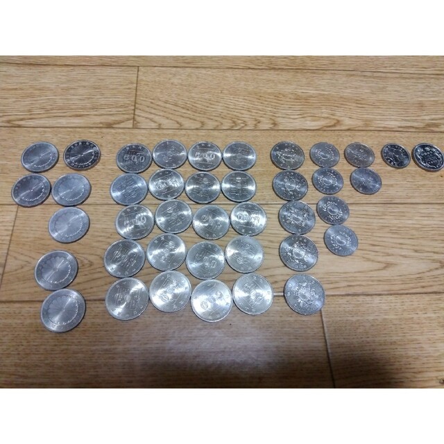 記念硬貨 500円 40枚 半額商品 49.0%割引 stockshoes.co 即発送可能 【青島千穂 版画】縁起良す、舞妓