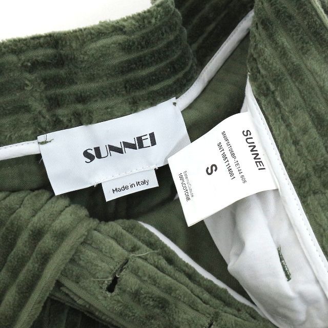 SUNNEI(スンネイ)のスンネイ 18AW FIT LOOSE 太縞コーデュロイワイドパンツ メンズのパンツ(その他)の商品写真