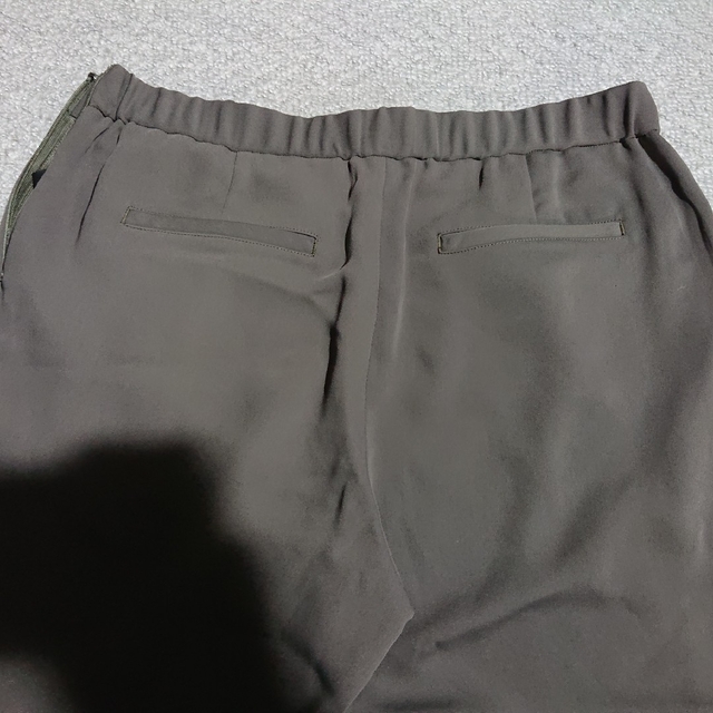 INDIVI(インディヴィ)のINDIVI パンツ カーキ系size38 レディースのパンツ(その他)の商品写真