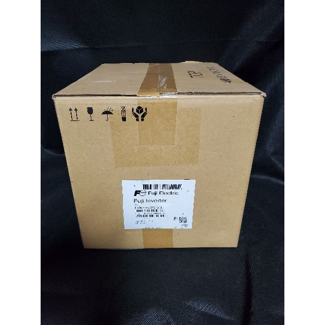 富士電機インバーター FRN5.5C2S-2J - その他