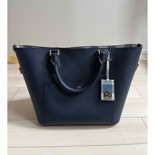 Michael Kors(マイケルコース)のMICHAEL KORS マイケルコース　ハンドバック レディースのバッグ(ハンドバッグ)の商品写真