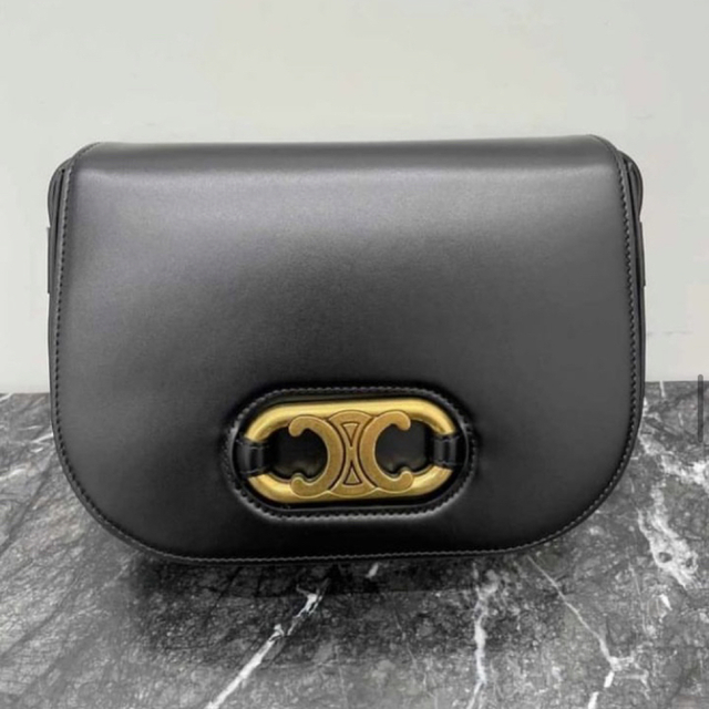 当店一番人気】 celine - 新品 セリーヌ マイヨン トリオンフ