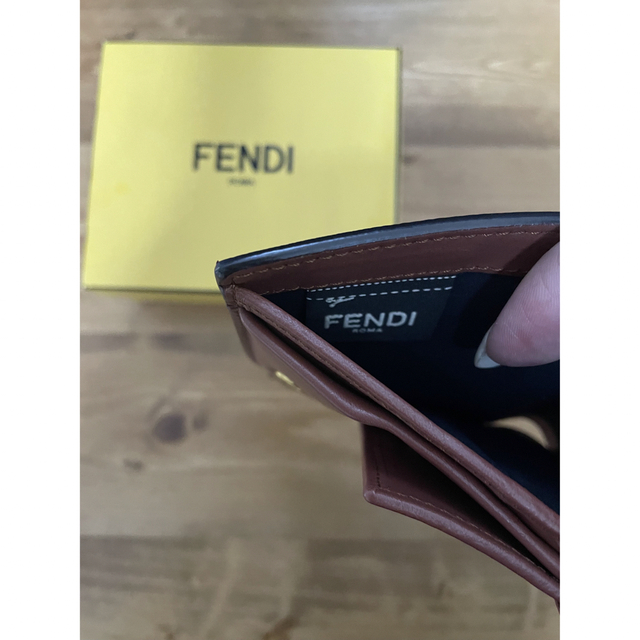 Fendi 二つ折り財布