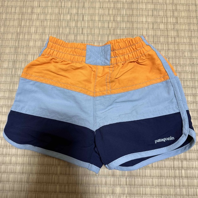 patagonia(パタゴニア)のkana様　専用　パタゴニア　パンツ　2Y キッズ/ベビー/マタニティのキッズ服男の子用(90cm~)(パンツ/スパッツ)の商品写真