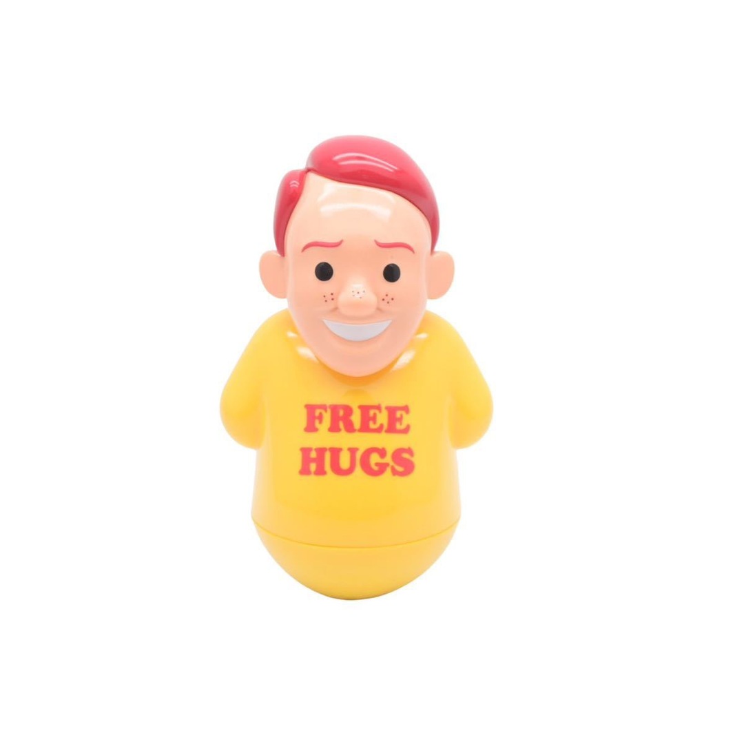 ホアン・コルネラ Joan Cornella フィギュア FREE HUGS 中古 43618 ホアン・コルネラ Joan Cornella フィギュア FREE HUGS 中古 43618