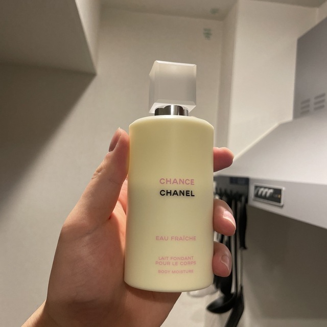 CHANEL(シャネル)のCHANEL チャンス　オー　ボディ乳液 コスメ/美容のボディケア(ボディローション/ミルク)の商品写真