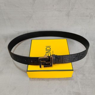 美品 FENDI フェンディ トレーナー ズッカ柄裏起毛 メンズXS M | www