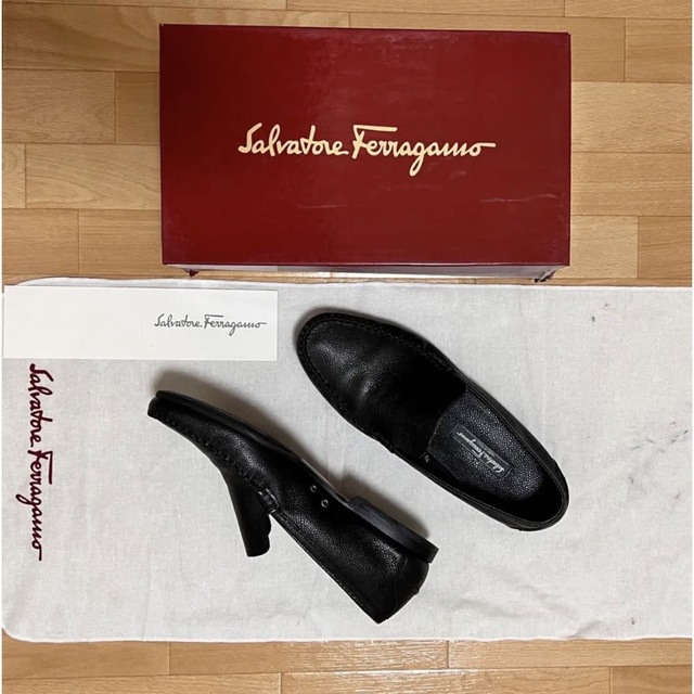 Salvatore Ferragamo ローファー