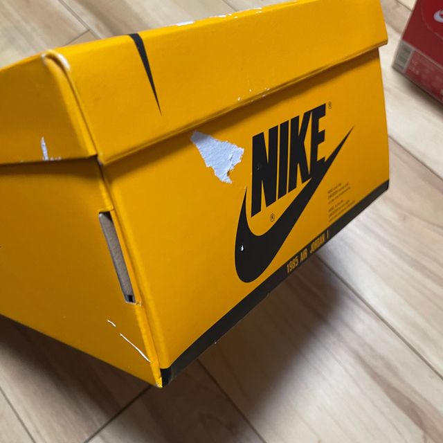 Jordan Brand（NIKE）(ジョーダン)のNike Air Jordan 1 Retro High OG "Taxi" メンズの靴/シューズ(スニーカー)の商品写真