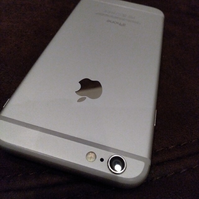 iPhone 6 Silver 64 GB docomo 2