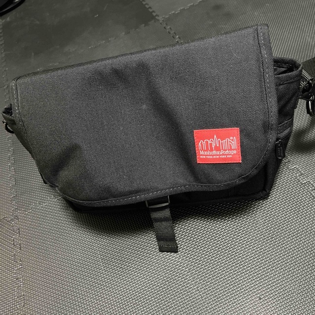 Manhattan Portage マンハッタンポーテージ カメラバッグ MP1545 ブラックの通販 by ロード4120 マンハッタンポーテージ カメラバッグ MP1545