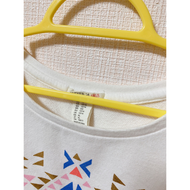 FOREVER 21(フォーエバートゥエンティーワン)のきらきら様専用★Forever21★スウェットTシャツ140〜 キッズ/ベビー/マタニティのキッズ服女の子用(90cm~)(Tシャツ/カットソー)の商品写真