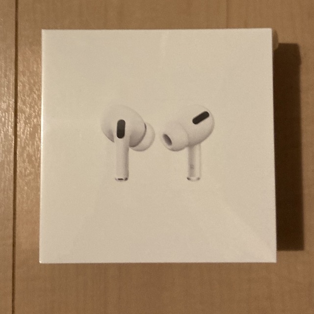 Apple(アップル)のAirPods Pro 新品 エアポッド MWP22J/A スマホ/家電/カメラのオーディオ機器(ヘッドフォン/イヤフォン)の商品写真