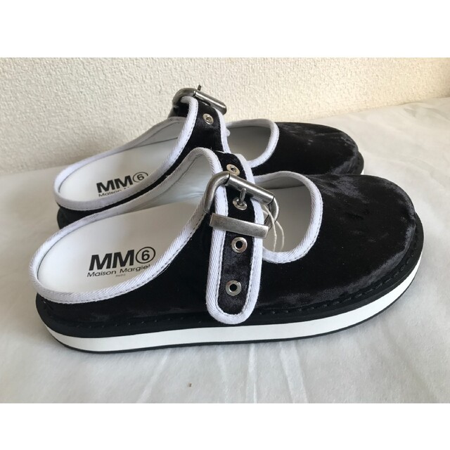 MM6(エムエムシックス)のMM6 19SS ベルベットスリッパサンダル レディースの靴/シューズ(ローファー/革靴)の商品写真