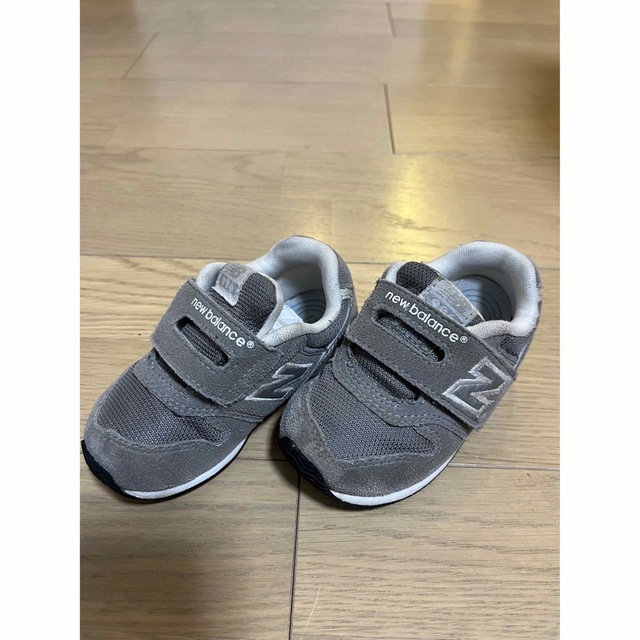 New Balance(ニューバランス)のキッズ  ニューバランス　996 グレー　14cm キッズ/ベビー/マタニティのベビー靴/シューズ(~14cm)(スニーカー)の商品写真