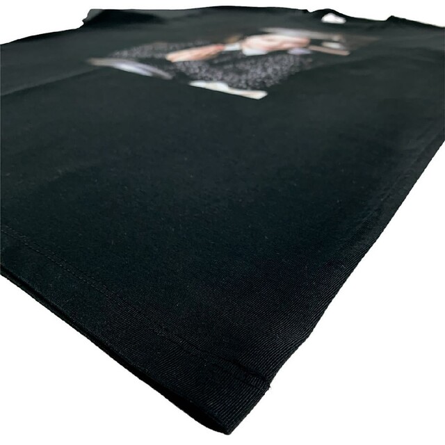 新品 アダムスファミリー ウェンズデー ゴスロリ 少女 ヒロイン 合掌 Tシャツ メンズのトップス(Tシャツ/カットソー(半袖/袖なし))の商品写真