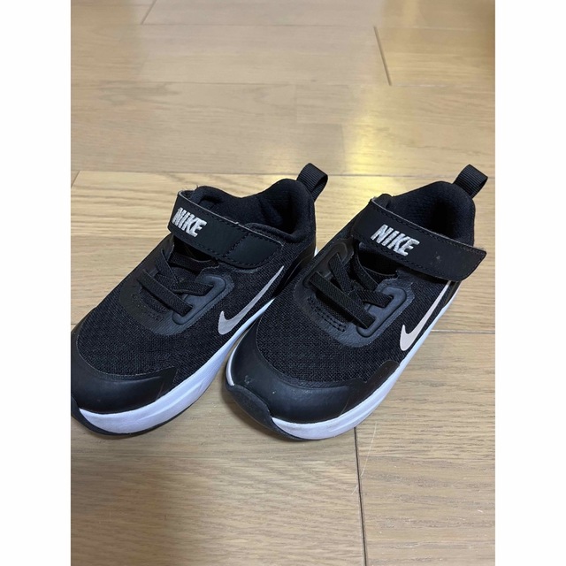 NIKE(ナイキ)のキッズ　NIKE シューズ　13cm キッズ/ベビー/マタニティのベビー靴/シューズ(~14cm)(スニーカー)の商品写真