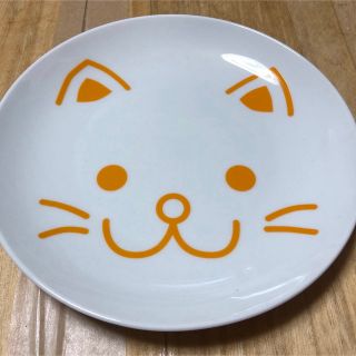 アカチャンホンポ(アカチャンホンポ)のアカチャンホンポ　ネコ　お皿　①(食器)