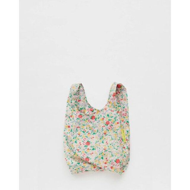 BAGGU(バグゥ)のBAGGU×Laura Ashley　BABY BAGGU　廃盤品　2023春夏 レディースのバッグ(エコバッグ)の商品写真