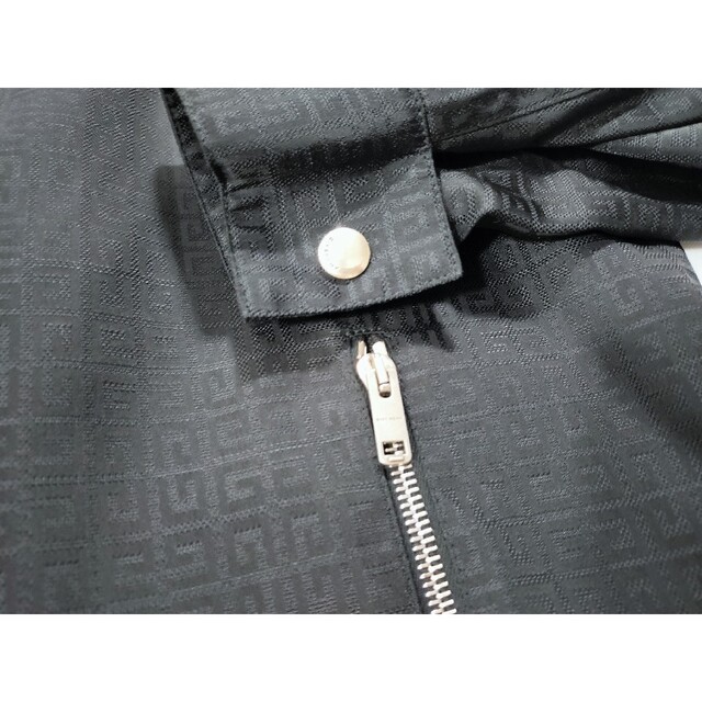ジバンシー GIVENCHY オールオーバー ロゴ ウィンドブレーカー-