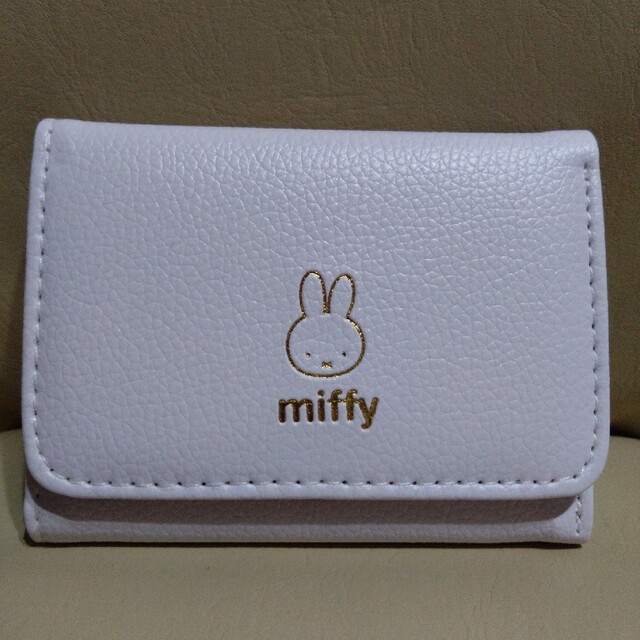 miffy(ミッフィー)のミッフィー　財布　付録 エンタメ/ホビーのおもちゃ/ぬいぐるみ(キャラクターグッズ)の商品写真