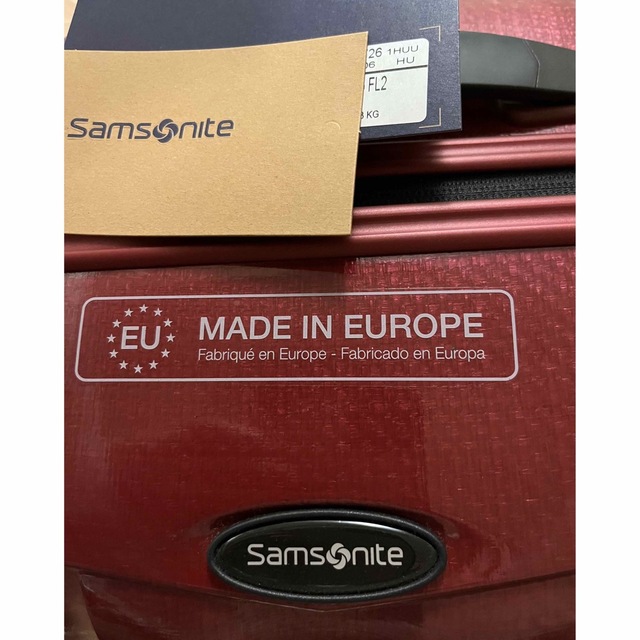 Samsonite(サムソナイト)の特価　新品未使用　サムソナイト超軽大容量スーツケース　123L紅コスモライト81 レディースのバッグ(スーツケース/キャリーバッグ)の商品写真