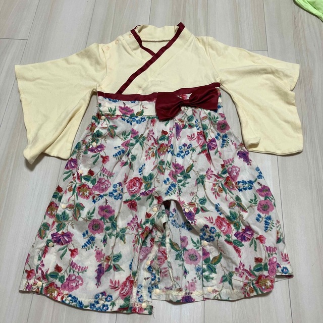 女の子袴 キッズ/ベビー/マタニティのキッズ服女の子用(90cm~)(和服/着物)の商品写真