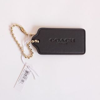 コーチ(COACH)の未使用に近いCOACH【コーチ】バッグチャーム 革タグ黒(キーホルダー)