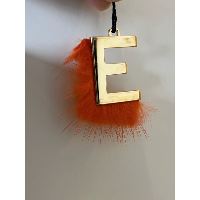 FENDI バックチャーム　アルファベット