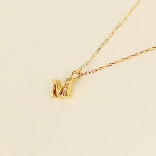 新品☆K18(18金)天然ダイア付きイニシャル【M】ペンダントネックレス