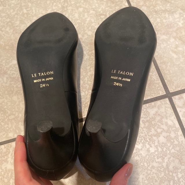 Le Talon(ルタロン)の《美品》ルタロン定番ブラックパンプス24.5センチ レディースの靴/シューズ(ハイヒール/パンプス)の商品写真