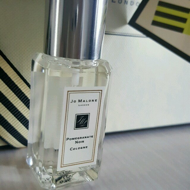 Jo Malone(ジョーマローン)の未使用　Jo Malone　ポメグラネートノアール　コロン　9ml コスメ/美容の香水(ユニセックス)の商品写真