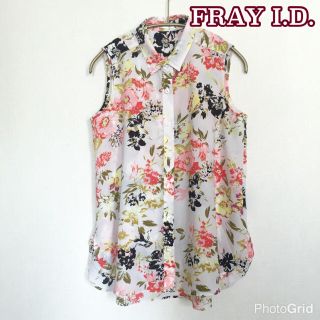 フレイアイディー(FRAY I.D)のフレイアイディー♬大人花柄ノースリーブシャツ♬送料込み(シャツ/ブラウス(半袖/袖なし))