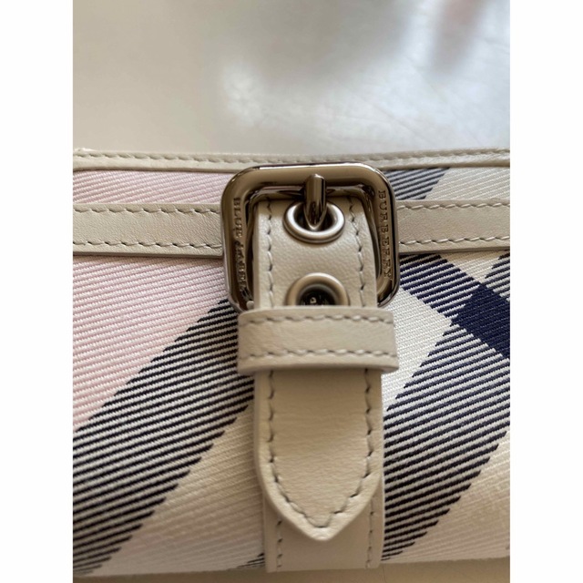 BURBERRY BLUE LABEL(バーバリーブルーレーベル)のバーバリー　ブルーレイベル　財布 レディースのファッション小物(財布)の商品写真