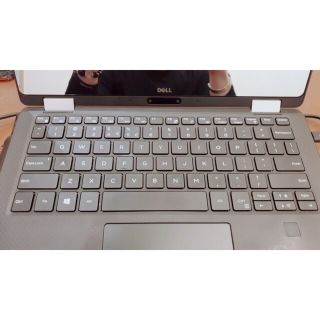 （ DELL 超美品）Core i7搭載13.3型パワフル2-1 9365