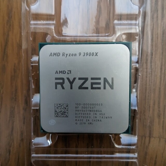 新品未開封品　AMD  Ryzen9  3900X　国内正規品