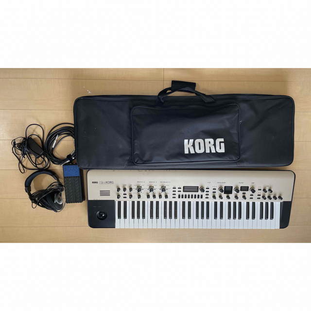 KORG(コルグ)のKORG / KingKORG-BK 61鍵シンセサイザー 楽器の鍵盤楽器(キーボード/シンセサイザー)の商品写真