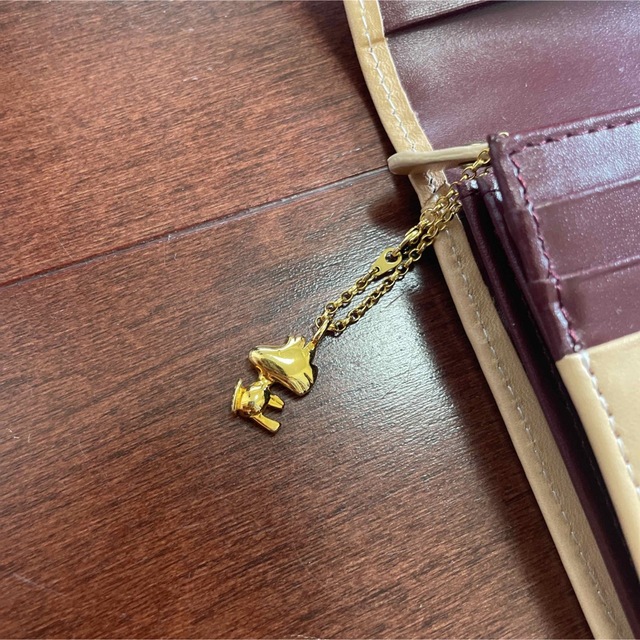 SNOOPY(スヌーピー)のスヌーピー いっしょにお出かけ　高級ヌメ革製長財布 レディースのファッション小物(財布)の商品写真