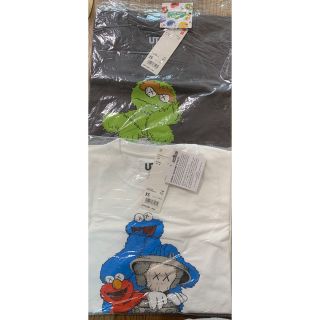 ユニクロ(UNIQLO)のUNIQLOユニクロ KAWS カウズ コラボTシャツ(Tシャツ/カットソー(半袖/袖なし))