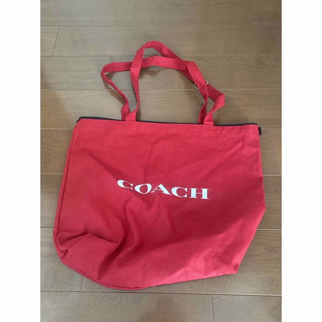 COACH(コーチ)のcoach トート　赤 レディースのバッグ(トートバッグ)の商品写真