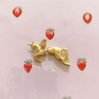 スイマー(SWIMMER)の♥ゴールド ユニコーンピアス♥(ピアス)