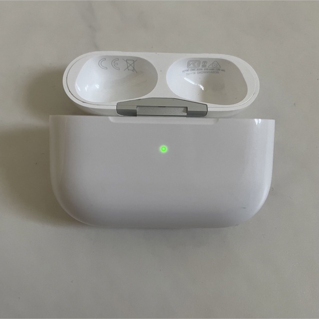 AirPods Pro 充電器　充電ケース　国内正規品　エアーポッズ